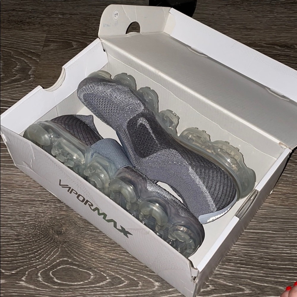 VAPORMAX